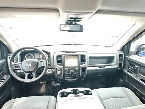 Used 2015 RAM 1500 Express AWD/4WD image 18