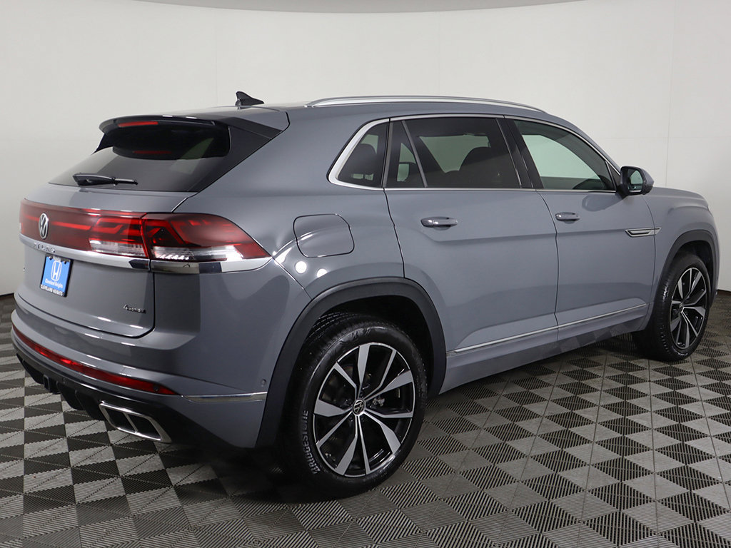 Used 2025 Volkswagen Atlas Cross Sport SEL Premium R-Line AWD/4WD image 15