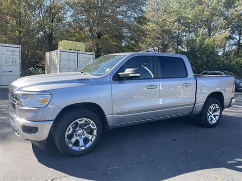 Used 2020 RAM 1500 Big Horn image 3
