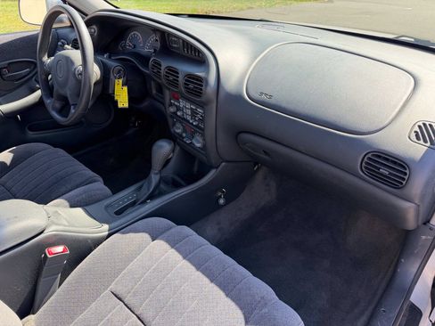 Used 2002 Pontiac Grand Prix GT FWD image 40