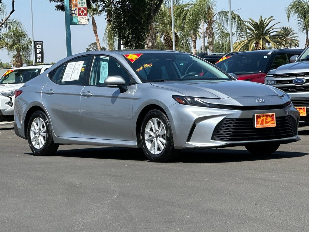 Used 2025 Toyota Camry LE FWD image 7