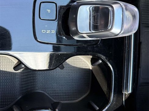 Used 2023 Volvo C40 P8 Recharge Ultimate image 23