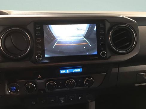 Certified 2023 Toyota Tacoma TRD Sport w/ Technology Package AWD/4WD image 18