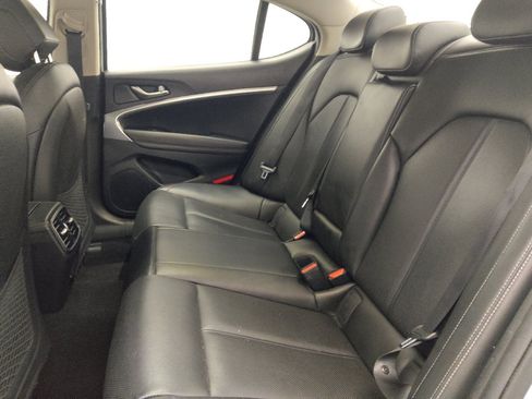 Used 2020 Genesis G70 2.0T RWD image 18