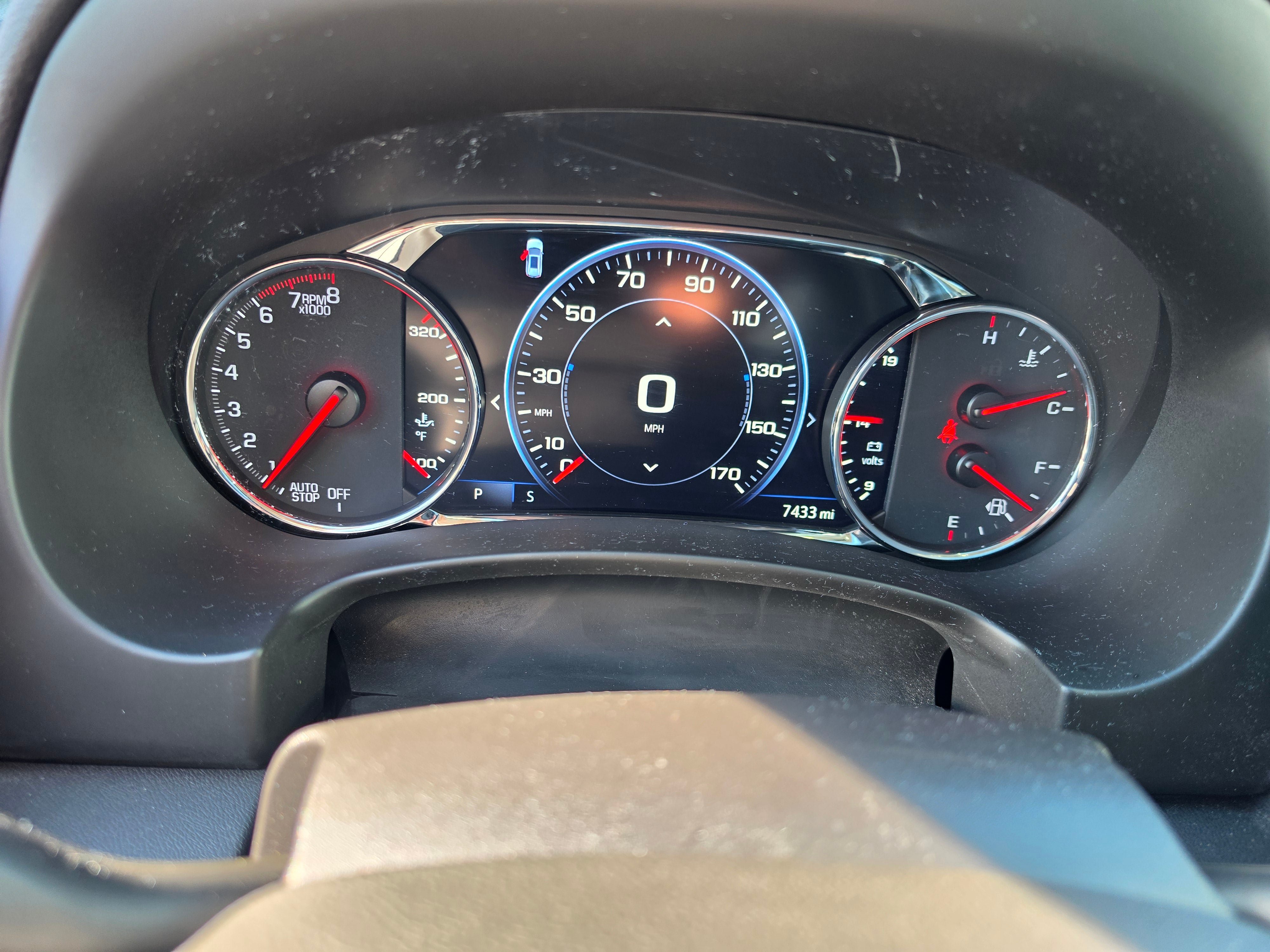 Used 2024 GMC Terrain Denali w/ Denali Premium Package AWD/4WD image 7