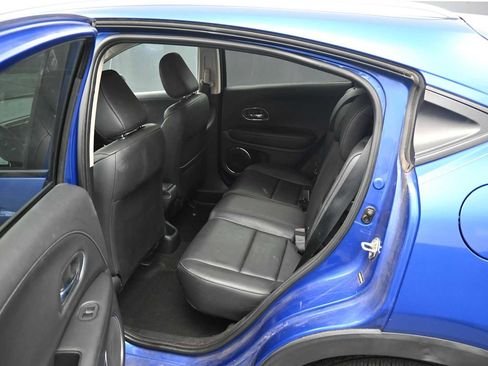 Used 2018 Honda HR-V EX-L image 16