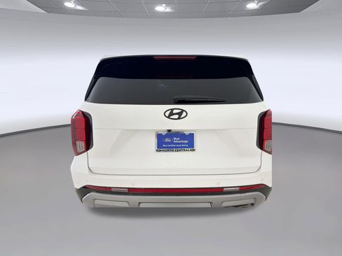Used 2024 Hyundai Palisade Limited FWD image 10