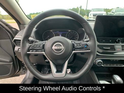 Certified 2024 Nissan Altima 2.0 SR FWD image 16