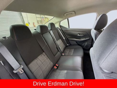 Used 2025 Nissan Sentra SR FWD image 26
