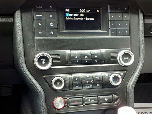 Used 2019 Ford Mustang Coupe image 12