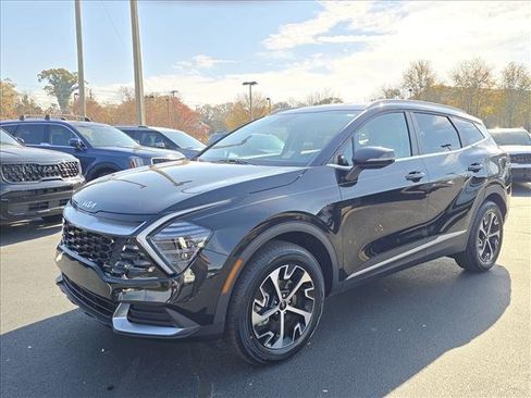 Used 2024 Kia Sportage EX image 7