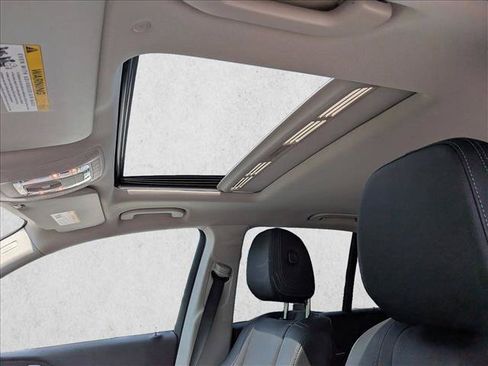 Used 2024 Mercedes-Benz GLE 350 4MATIC image 14