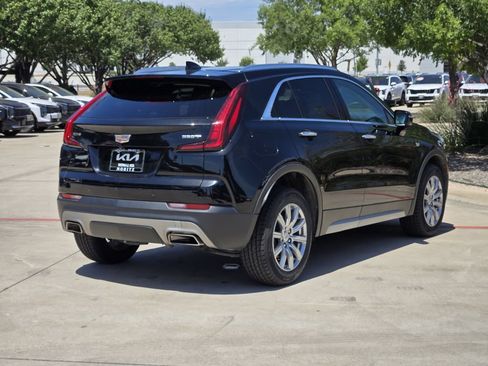 Used 2023 Cadillac XT4 Premium Luxury FWD image 4