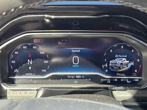 Used 2024 Chevrolet Silverado 2500 LT w/ Midnight Edition image 23