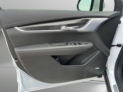 New 2025 Cadillac XT6 Sport w/ LPO, Floor Liner Package image 22