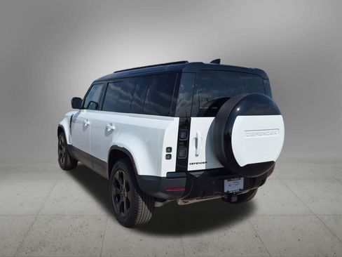 New 2026 Land Rover Defender 110 S AWD/4WD image 4