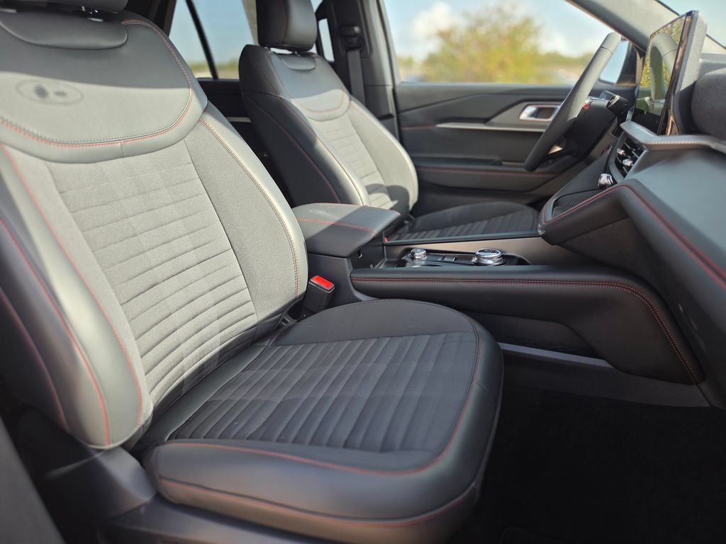 New 2027 Ford Explorer ST-Line RWD image 10