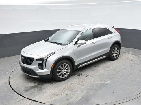 Used 2019 Cadillac XT4 Premium Luxury w/ Enhanced Visibility Package AWD/4WD image 14