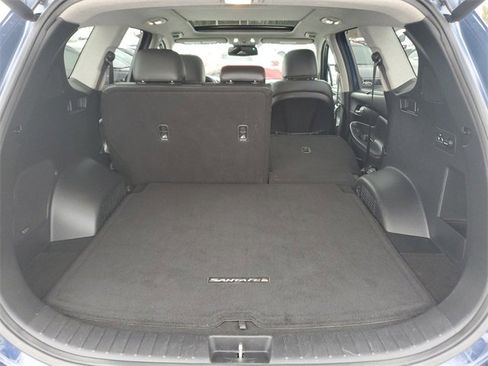 Used 2020 Hyundai Santa Fe Limited w/ Cargo Package image 9