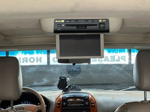 Used 2010 Toyota Sienna FWD image 25