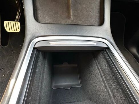 Used 2021 Tesla Model Y Performance image 10