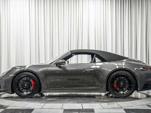 Used 2023 Porsche 911 Cabriolet image 15