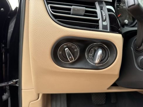 Used 2021 Porsche Macan image 57