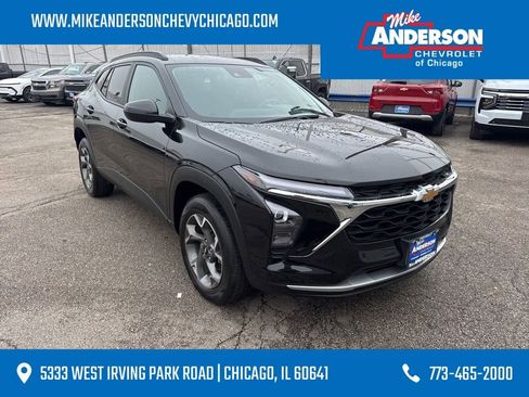 Used 2025 Chevrolet Trax LT w/ LT Convenience Package image 1