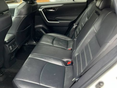 Used 2022 Toyota RAV4 XLE Premium FWD image 11