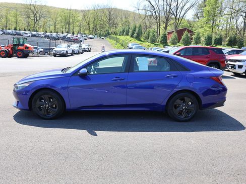 Certified 2023 Hyundai Elantra SEL FWD image 4