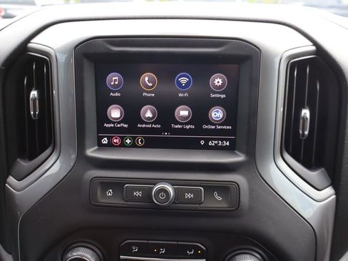 Used 2020 Chevrolet Silverado 1500 Custom Trail Boss w/ Custom Convenience Package AWD/4WD image 10