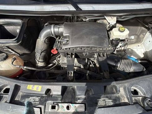 Used 2022 Mercedes-Benz Sprinter 2500 image 21