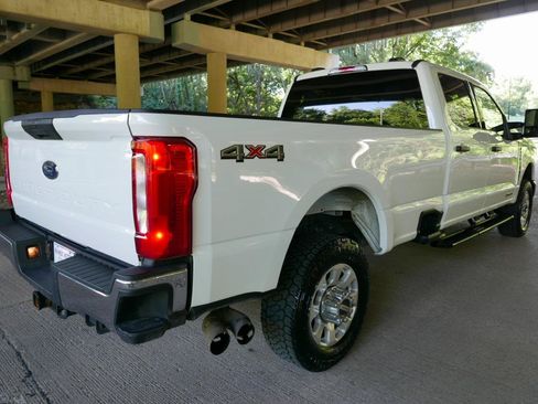 Used 2024 Ford F350 XLT AWD/4WD image 27