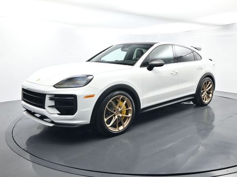 Certified 2024 Porsche Cayenne Turbo GT image 1