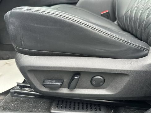 Used 2023 Nissan Rogue Platinum w/ Platinum Premium Package AWD/4WD image 16