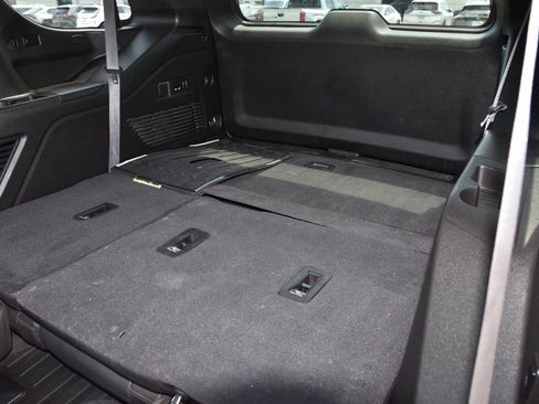 Used 2021 Chevrolet Tahoe High Country w/ Premium Package AWD/4WD image 12