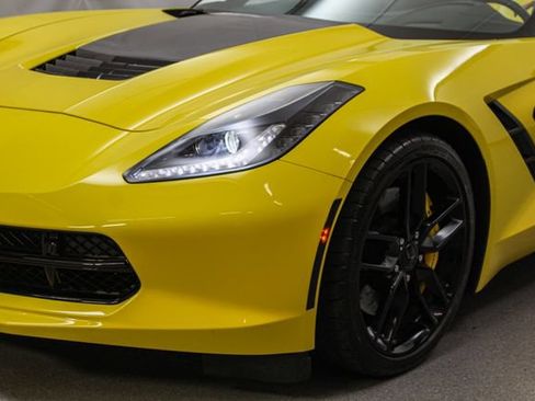 Used 2016 Chevrolet Corvette Stingray Convertible w/ 2LT Preferred Equipment Group RWD image 5