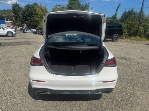Used 2023 Mercedes-Benz E 350 4MATIC Sedan image 5