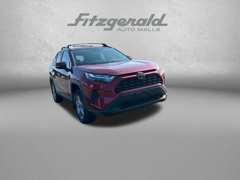 Used 2025 Toyota RAV4 XLE AWD/4WD image 1