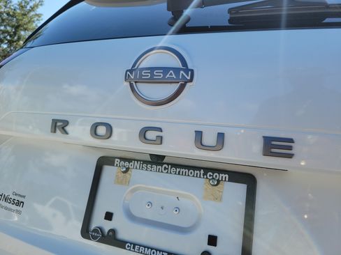 Certified 2024 Nissan Rogue S FWD image 11