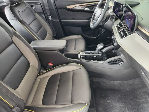 Used 2025 Chevrolet TrailBlazer ACTIV w/ Convenience Package FWD image 15