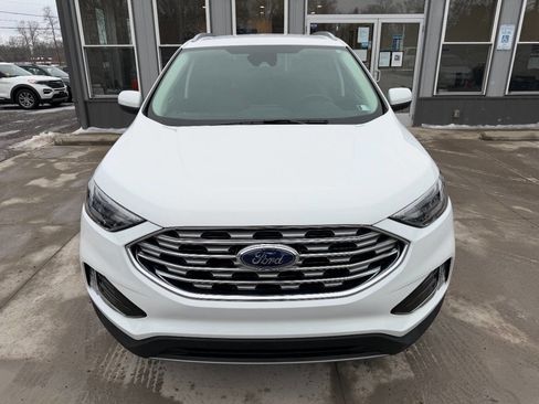 Used 2022 Ford Edge SEL w/ Convenience Package image 3