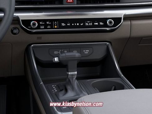 New 2026 Kia Carnival FWD image 23