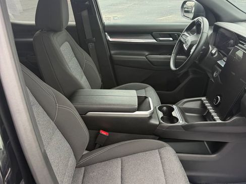 Used 2025 GMC Terrain Elevation w/ Black Edition AWD/4WD image 44