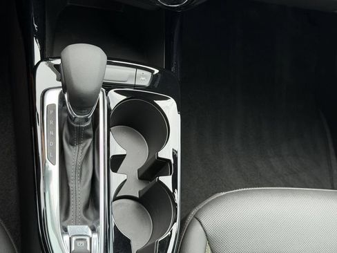 Used 2025 Chevrolet Trax ACTIV FWD image 26