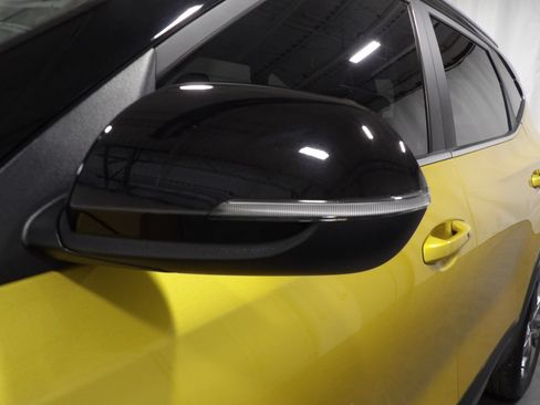 Used 2023 Kia Seltos S AWD/4WD image 10