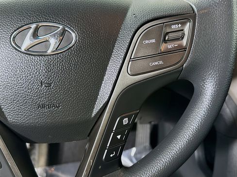 Used 2018 Hyundai Santa Fe Sport image 15