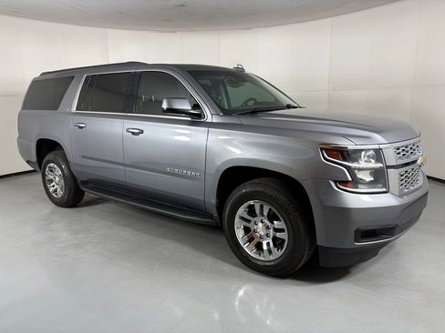 Used 2020 Chevrolet Suburban LT AWD/4WD image 11