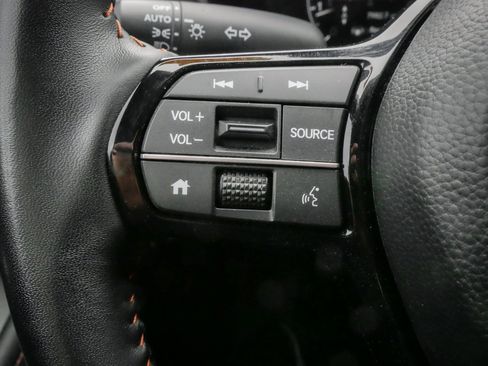 Certified 2025 Honda HR-V Sport image 19
