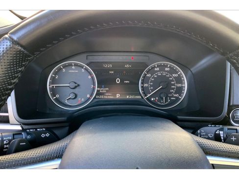 Used 2024 Mitsubishi Outlander SE image 19